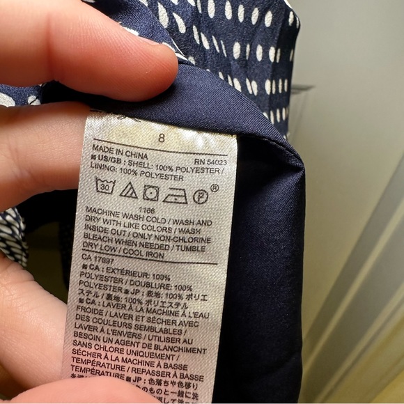 NWT Banana Republic Factory Navy/White Print Handkerchief Hem Skirt size 8 - Picture 10 of 12